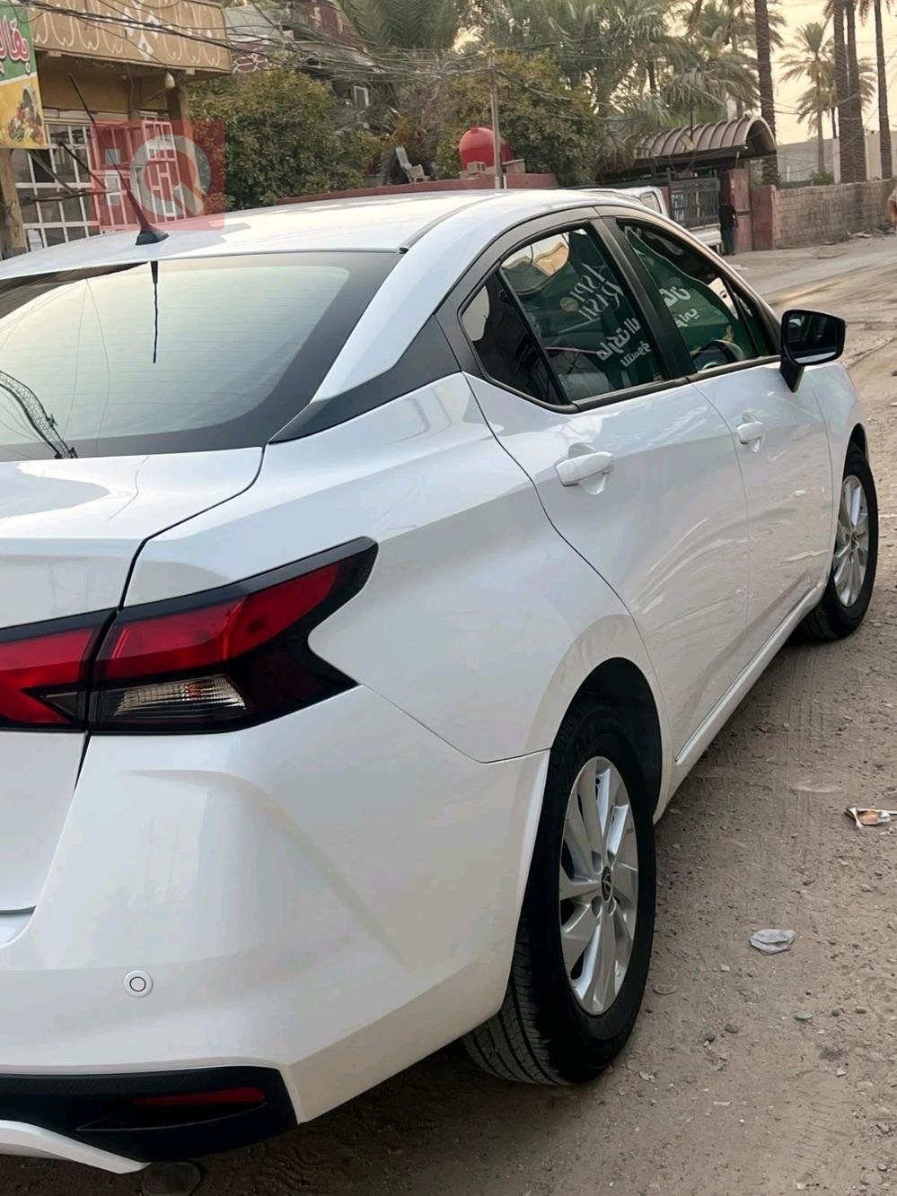 نيسان صني